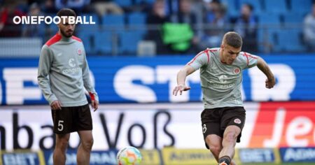 Ajax defender set to swap Amsterdam for Norwich after Bundesliga loan spell