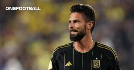 Olivier Giroud linked with surprise move to Lille