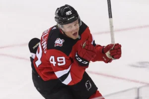 Former Devils Forward Signs Extension With New Team