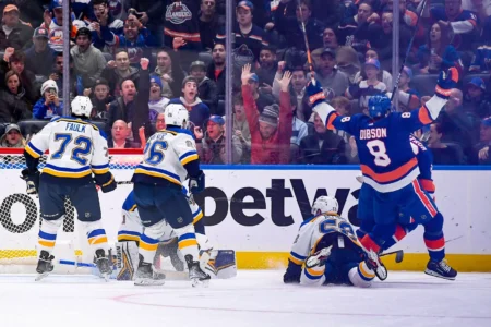 St. Louis Blues Have ‘Poked Around’ On Islanders Noah Dobson