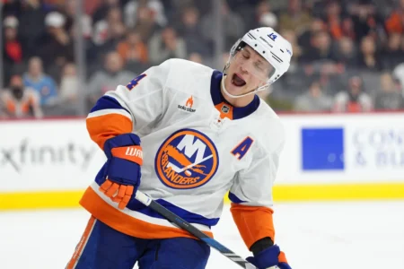 Canadiens: Will Kent Hughes Need A New Plan?