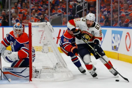 Canadiens: Should Hughes Consider Making An Offer To A Former Pest?