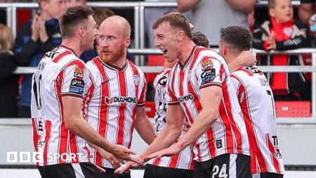 Derry City 3-0 Drogheda United: Candystripes win to move into second in Premier Division