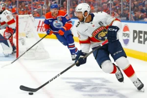 Former Blackhawks Were All Over Stanley Cup Final Game 2