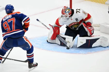 Former Flyers Goalie Sergei Bobrovsky Makes NHL Playoffs History