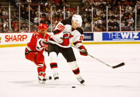 Former Devil Alexander Mogilny To Be Inducted Into Hockey Hall of Fame