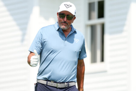 Phil Mickelson Earns Praise For What He Did After Missing Cut at U.S. Open