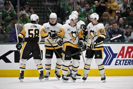 The Pittsburgh Penguins' New Coach Has A Tall Task With This Mushy-Middle Club