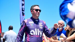 Alex Bowman crashes, collects Noah Gragson