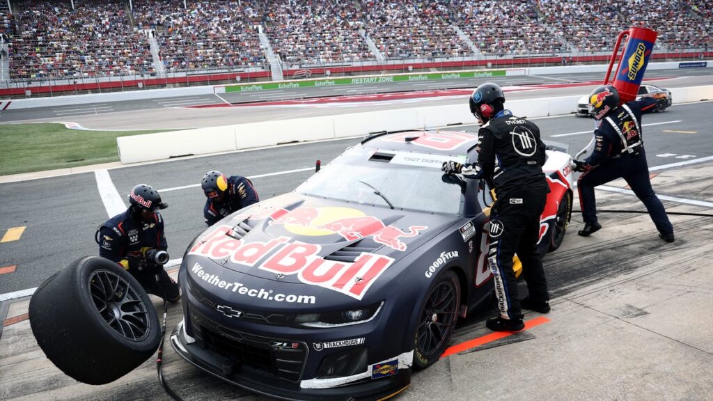 40 drivers will run Cup Series race at Atlanta