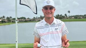 Colton Swartz off to good start in follow-up to successful college season