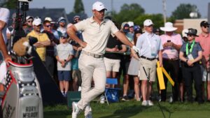 Current cut line, scores, leaderboard