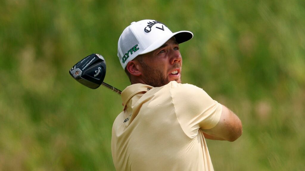 Sam Burns posts amazingly low 65 on tough day at Oakmont