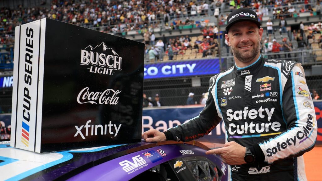 Shane van Gisbergen is Mexico City race winner