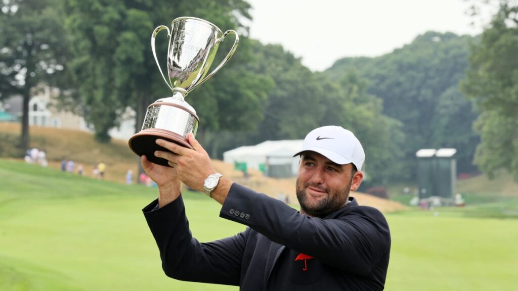 2025 Travelers Championship big names low scores New England vibes