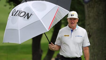 Ernie Els looks to defend title