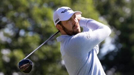 Patrick Cantlay navigates wind, shoots 68