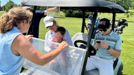 Sinnissippi’s Mixed Doubles is fun, family golf competition