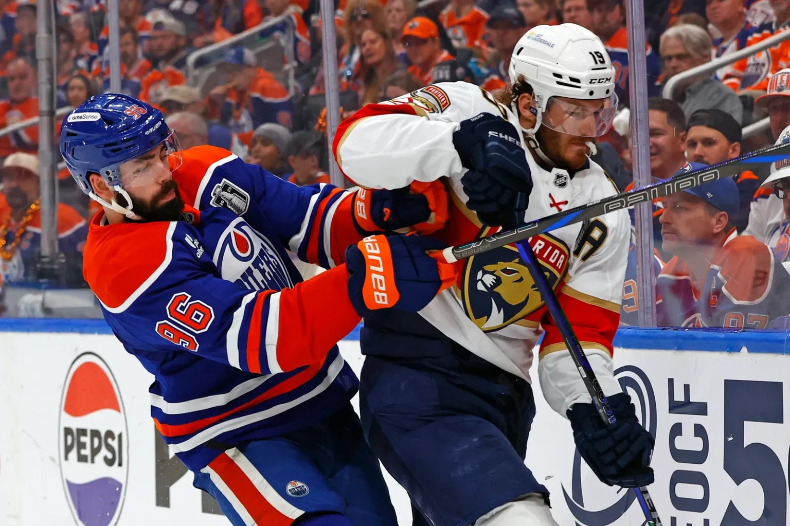 Stanley Cup Final shifts back to Edmonton as Panthers, Oilers battle in Game 5 of even series