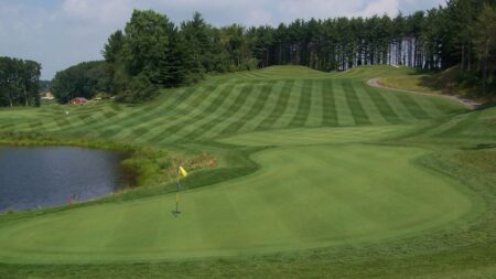 Best public golf courses in metro Detroit in each county