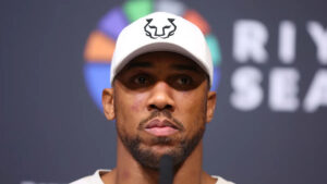 Anthony Joshua should wait for Tyson Fury, rather than rolling the dice in boxing’s most unforgiving division