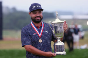 Viral Video of Wet, Muddy Course Conditions at U.S. Open Turns Heads Sunday