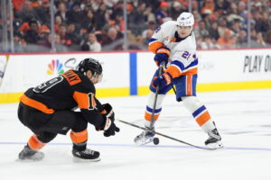Report: Flyers Inquire About Islanders Defenseman