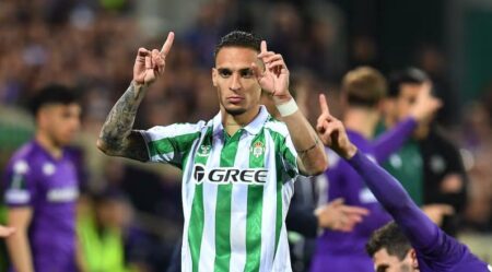 Former boss lines up bold Antony summer transfer swoop