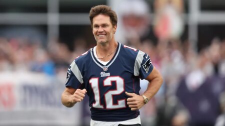 Patriots to unveil Tom Brady statue at Gillette Stadium on Aug. 8 – NBC Sports Boston