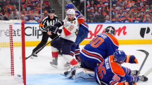 Panthers beat Oilers 5-2 in Stanley Cup Final Game 5, lead 3-2 – NBC Sports Boston