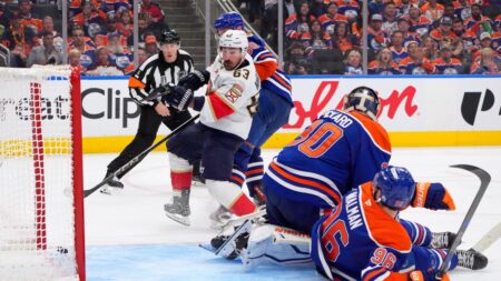 Panthers beat Oilers 5-2 in Stanley Cup Final Game 5, lead 3-2 – NBC Sports Boston