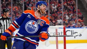 Oilers on cusp of rare back-to-back Stanley Cup Final losses – NBC Sports Boston