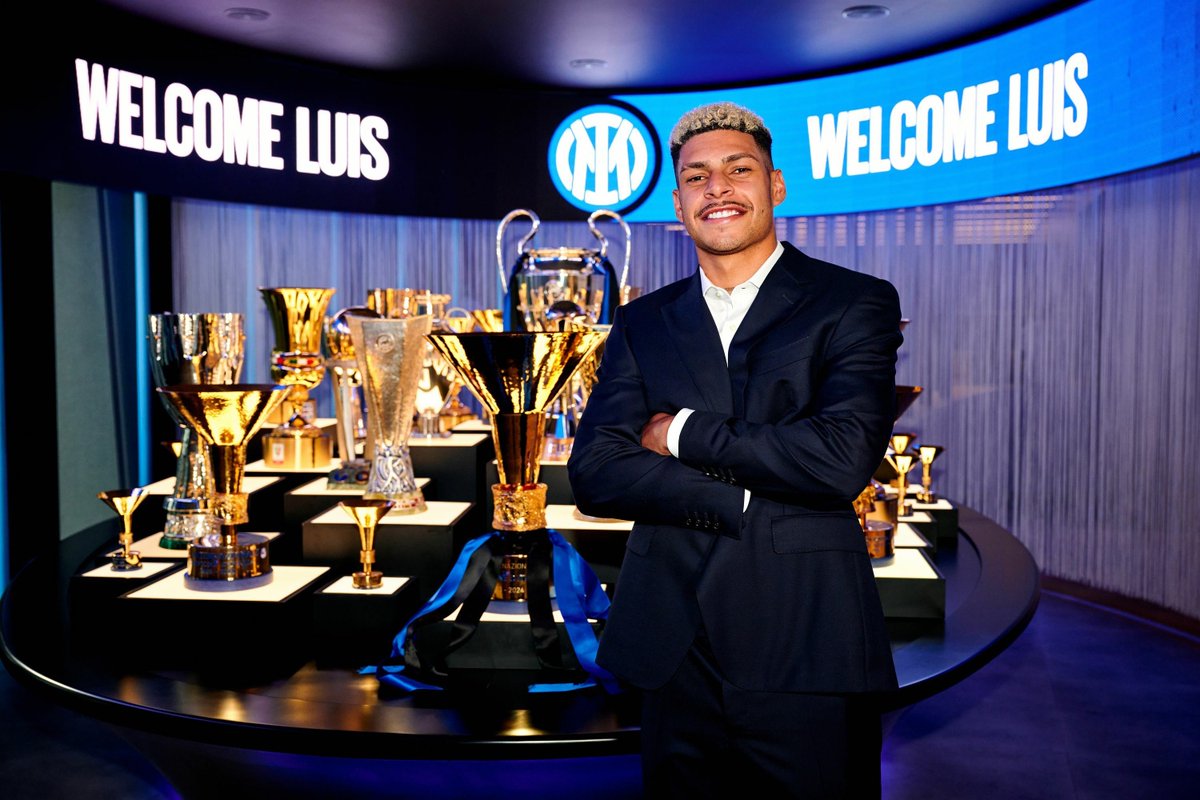 Official: Inter announce signing of Luis Henrique from Olympique de Marseille.