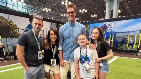 Make-A-Wish teen has a catch with Tom Brady at Fanatics Fest – NBC Sports Philadelphia