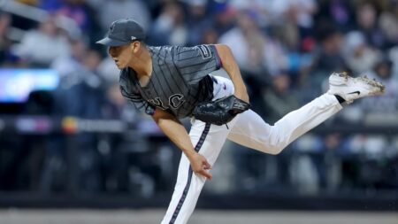 Mets option RHP Justin Garza to Triple-A, call up RHP Ty Adcock