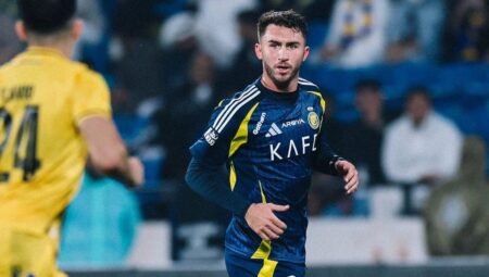 Chelsea take interest in Spain defender, Manchester United competing