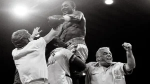 Former world champ Mike McCallum dies suddenly in Las Vegas