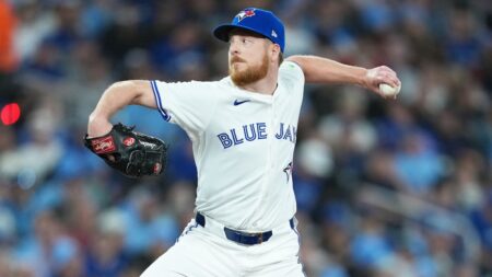Mets sign LHP Richard Lovelady to major league deal, DFA LHP Colin Poche