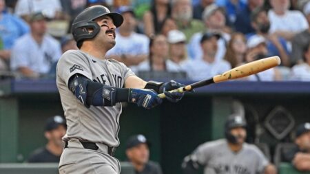 Austin Wells drives in five to power Yankees' 10-2 win over Royals