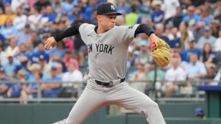 Will Warren delivers strong outing, Yankees manufacture late run to secure series sweep of Royals