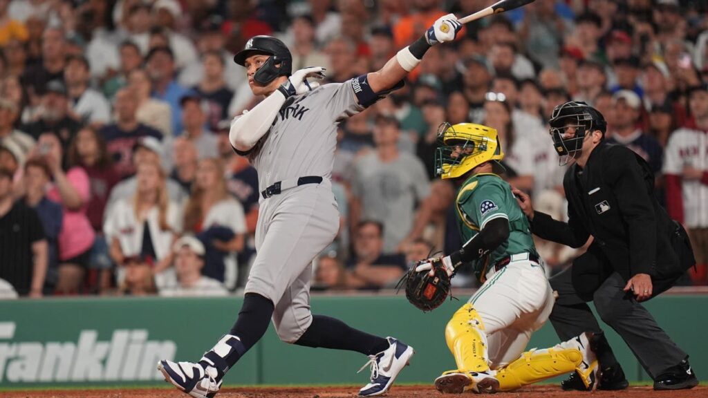 Aaron Judge's late homer forces extras but Yankees fall to Red Sox, 2-1, in 10 innings