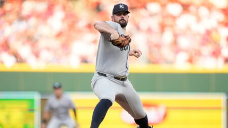 Extreme heat forces Yankees' Aaron Boone to cut Carlos Rodon's start short in loss to Reds
