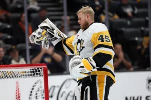 Former Penguins Goalie Signs With New Team