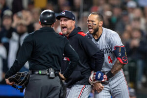 Twins shortstop Carlos Correa, manager Rocco Baldelli ejected in tense game vs. Mariners