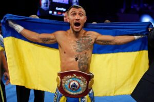 La estrella olímpica y tricampeón profesional Vasiliy Lomachenko anuncia su retiro del boxeo