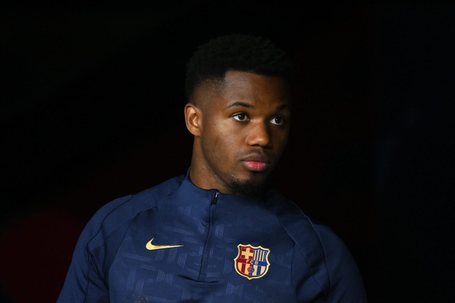 Barcelona outcast will extend contract by one year before loan departure – report