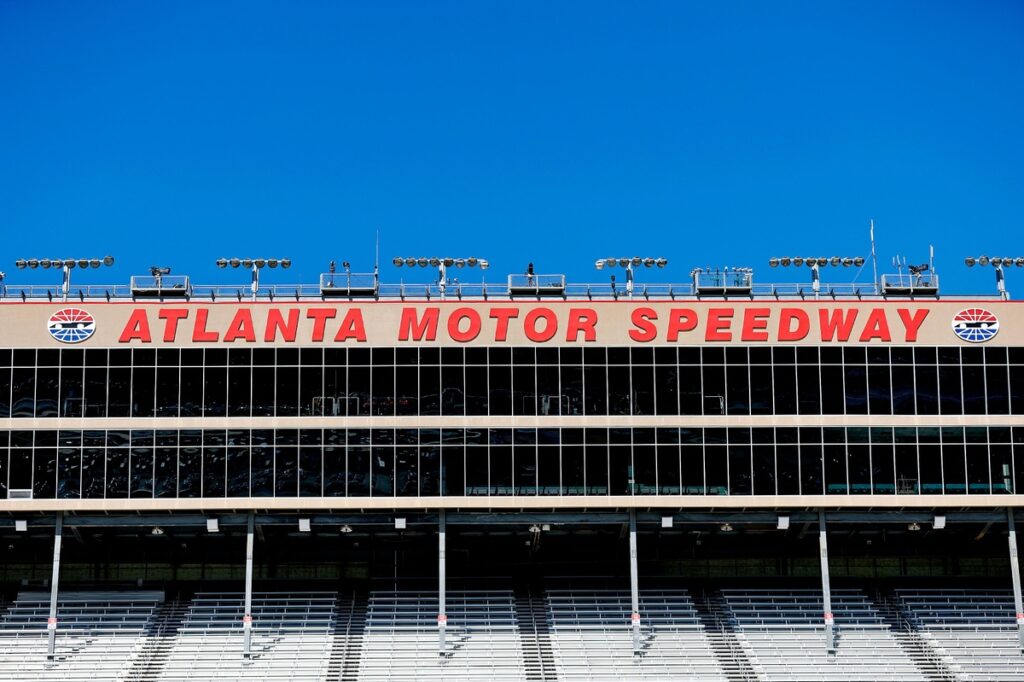 Atlanta Motor Speedway changes name to EchoPark Speedway