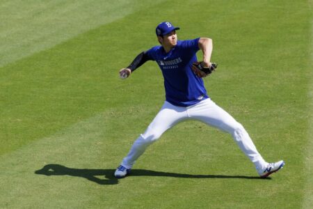 Hernández: Dodgers finally get to be part of the complete Shohei Ohtani experience