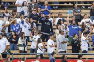 Dodgers to announce plans to assist immigrant communities in L.A.