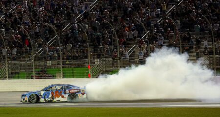 Analysis: Chase Elliott, Hendrick punch another playoff ticket with Atlanta dub